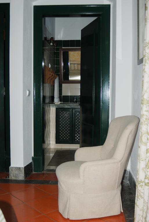 Herdade Da Samarra Hotel Viana do Alentejo Habitación foto